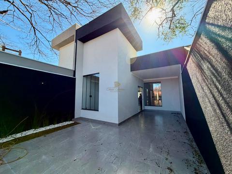 Casa à venda em Maringá, Conjunto Habitacional Requião, com 3 quartos, com 80 m²