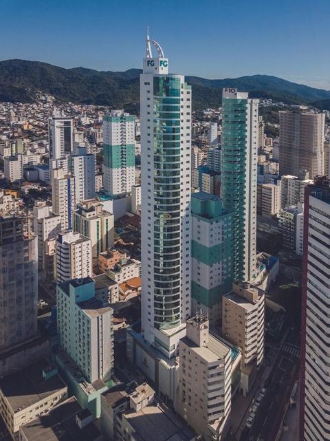 Apartamento à venda em Balneário Camboriú, Centro, com 4 quartos, com 131.77 m²